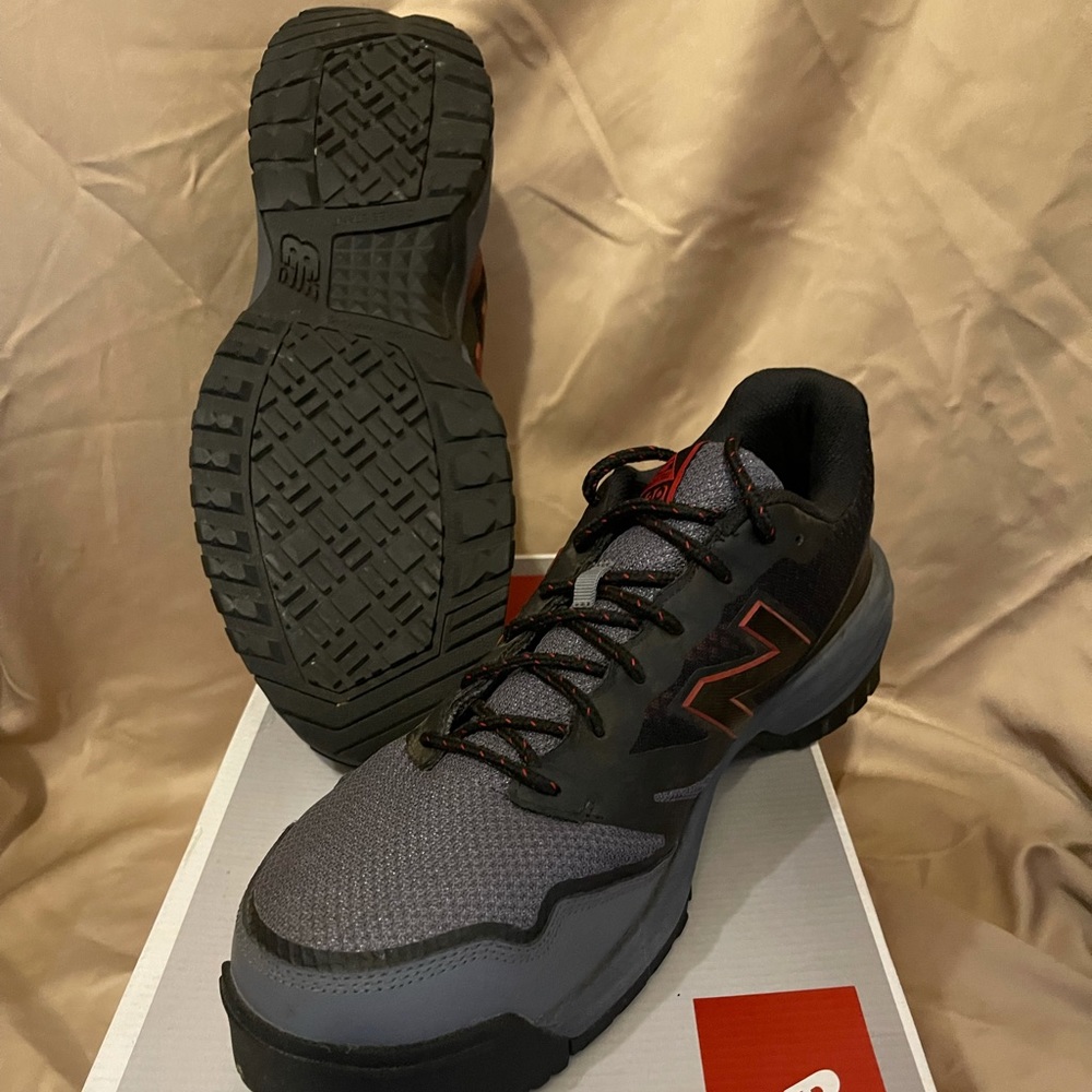 EUC New Balance Men’s Work boots